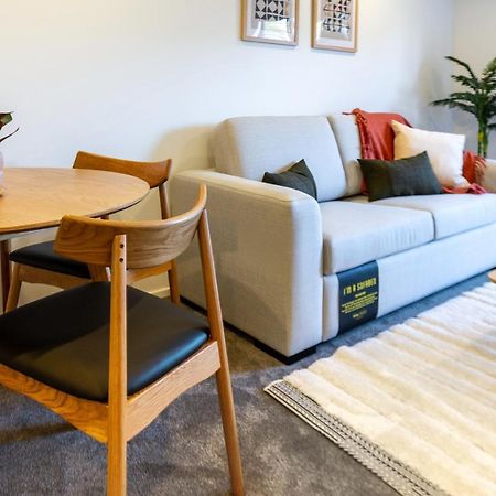 1 Bedroom 1 Bath, Executive Escape, Northlands Mall Christchurch Bagian luar foto